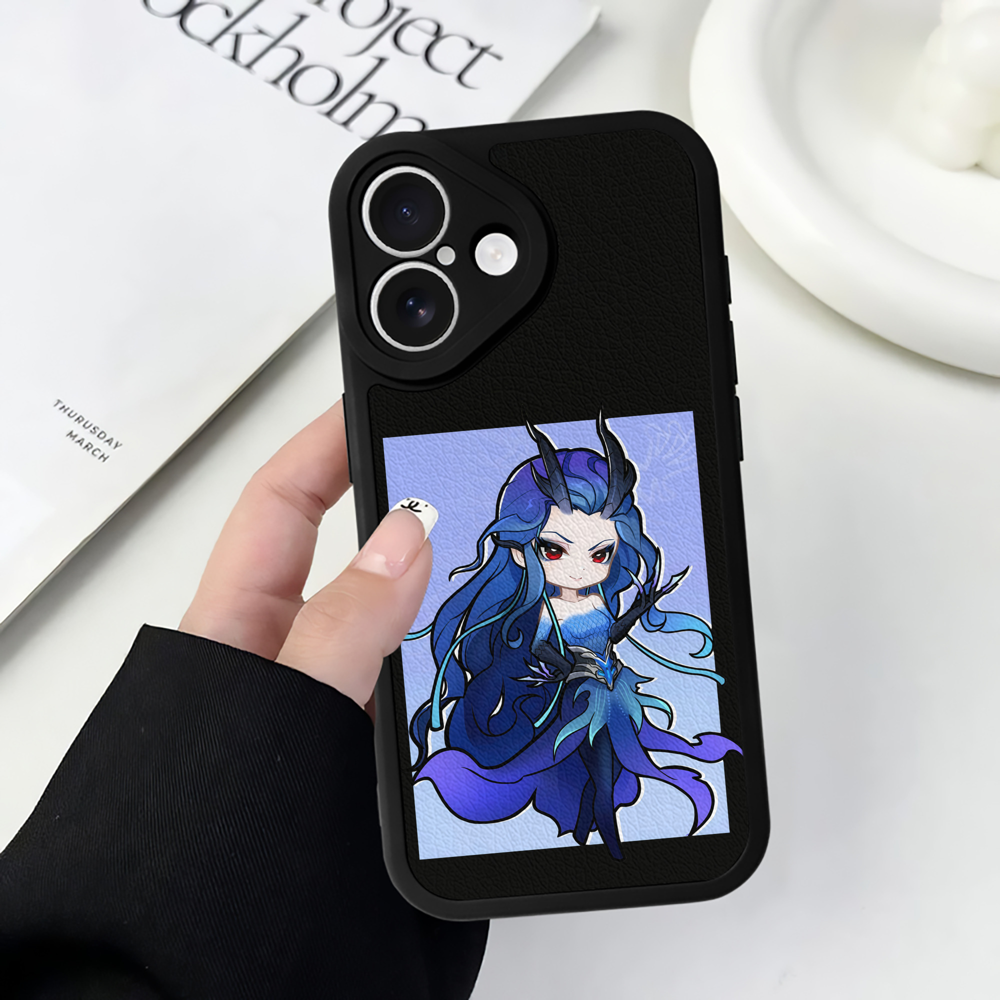 （画像用） Ne Zha 2 ナタ 魔童の大暴れ 【iPhone 16シリーズ対応】シリコンスマホケース（レザー調） 材質：シリコン